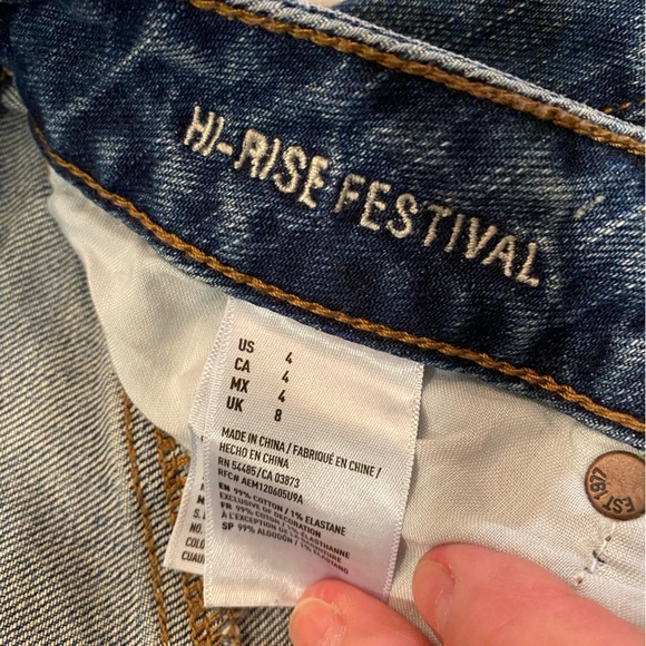 American Eagle Outfitters “Hi-Rise” Festival Jean Shorts - Size 4 - Picture 9 of 12